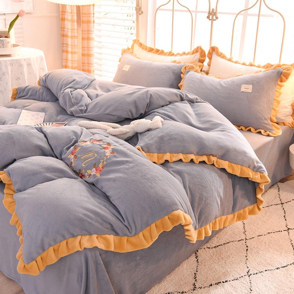 91家纺网 家纺一手货源 找家纺 艾米家居 2020新款牛奶绒四件套花语系列 浅灰