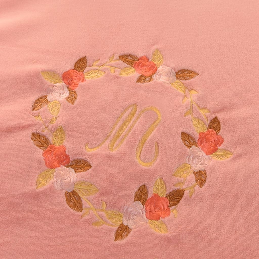 91家纺网 家纺一手货源 找家纺 艾米家居 2020新款牛奶绒四件套花语系列 玉色