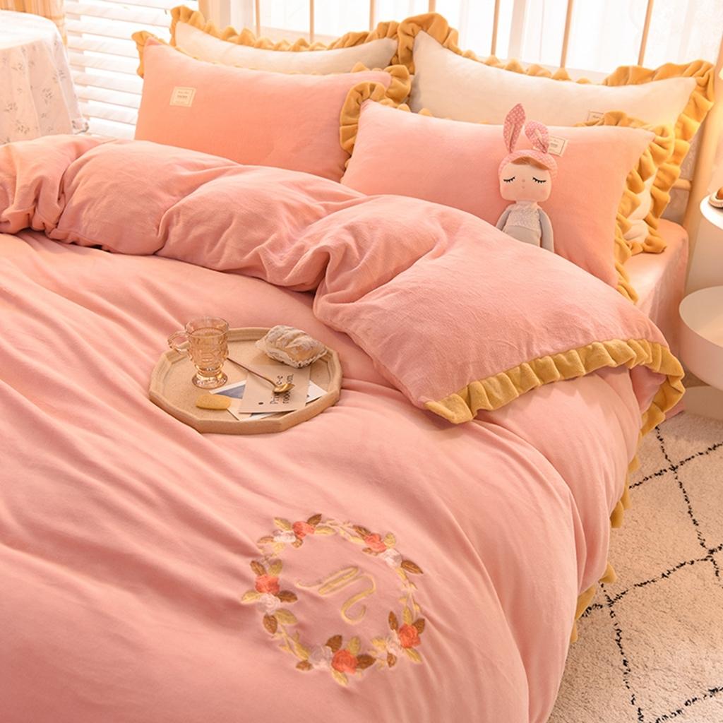 91家纺网 家纺一手货源 找家纺 艾米家居 2020新款牛奶绒四件套花语系列 玉色