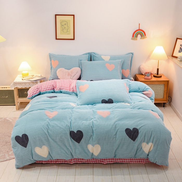 91家纺网 家纺一手货源 找家纺 佰亿莱 2024新款魔法绒四件套 甜蜜爱心