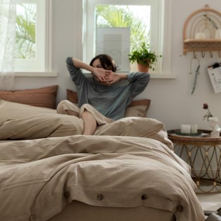 91家纺网 家纺一手货源 找家纺 （总）华超针织 2021新款水洗棉提花纽扣款四件套