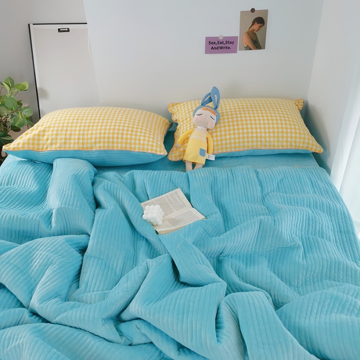 91家纺网 家纺一手货源 找家纺 淑女公社 2020新款棉加绒晚安宝贝四件套 黄白格加蓝色绒