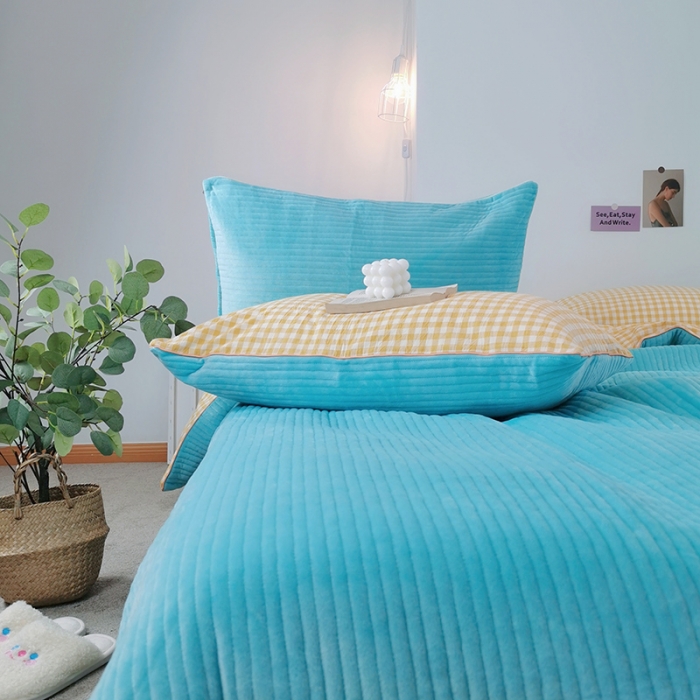 91家纺网 家纺一手货源 找家纺 淑女公社 2020新款棉加绒晚安宝贝四件套 黄白格加蓝色绒