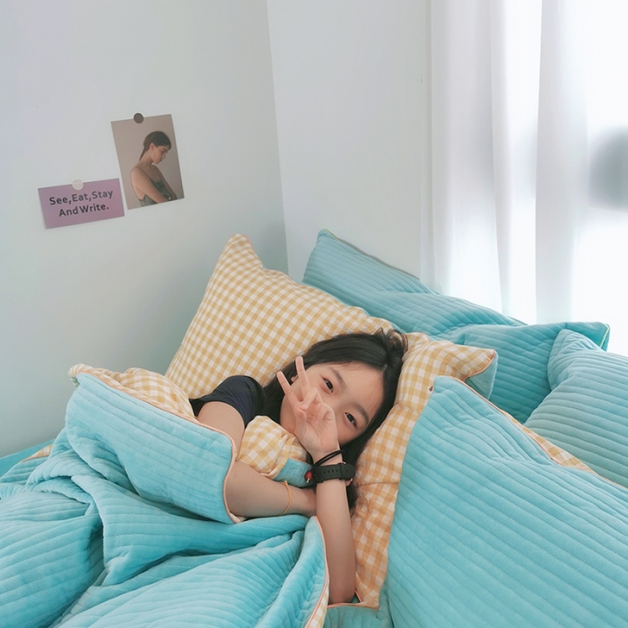 91家纺网 家纺一手货源 找家纺 淑女公社 2020新款棉加绒晚安宝贝四件套 黄白格加蓝色绒