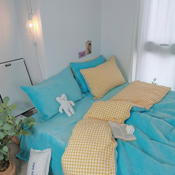 91家纺网 家纺一手货源 找家纺 淑女公社 2020新款棉加绒晚安宝贝四件套 黄白格加蓝色绒