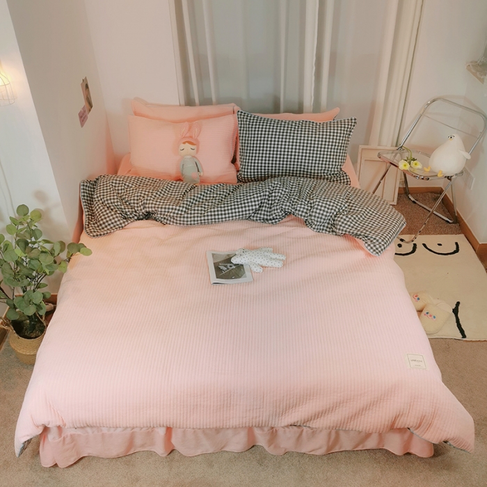 91家纺网 家纺一手货源 找家纺 淑女公社 2020新款棉加绒晚安宝贝四件套 灰白格加粉色绒