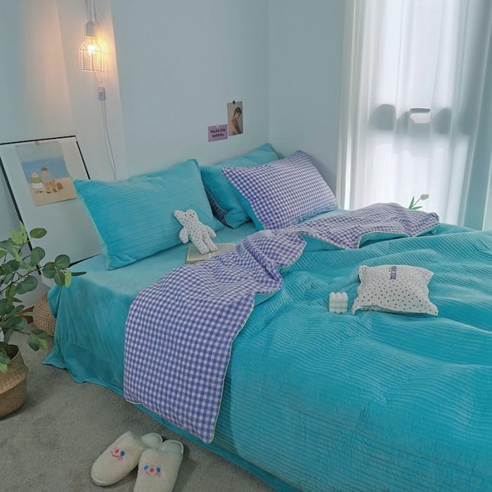 91家纺网 家纺一手货源 找家纺 淑女公社 2020新款棉加绒晚安宝贝四件套 紫白格加蓝色绒