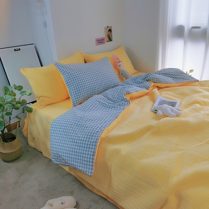 91家纺网 家纺一手货源 找家纺 淑女公社 2020新款棉加绒晚安宝贝四件套 蓝白格加黄色绒