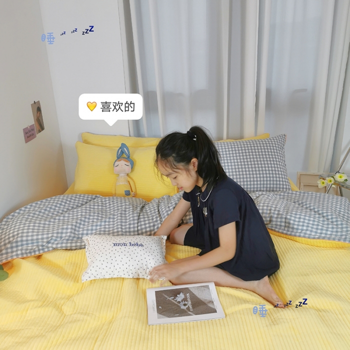 91家纺网 家纺一手货源 找家纺 淑女公社 2020新款棉加绒晚安宝贝四件套 蓝白格加黄色绒