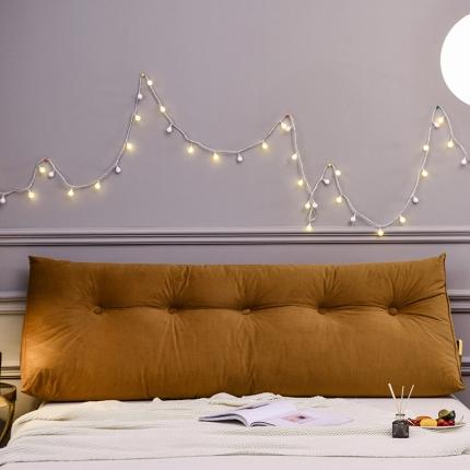 91家纺网 家纺一手货源 找家纺 一兰新款韩国绒立体三角大靠垫床头大靠垫床上靠背 点点咖黄