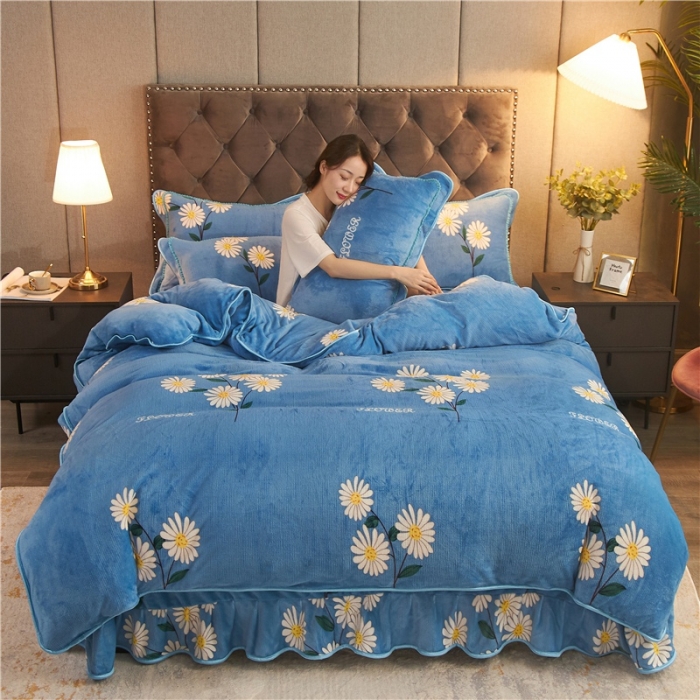 91家纺网 家纺一手货源 找家纺 爱洛牛奶绒宝宝绒水晶绒法莱绒金貂绒四件套 菊花蓝