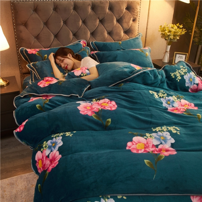 91家纺网 家纺一手货源 找家纺 爱洛牛奶绒宝宝绒水晶绒法莱绒金貂绒四件套 相遇花开