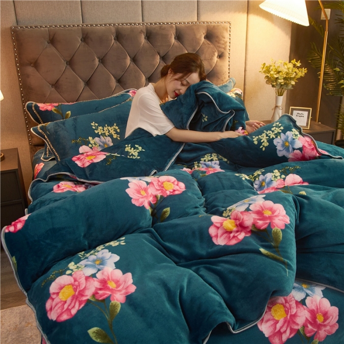 91家纺网 家纺一手货源 找家纺 爱洛牛奶绒宝宝绒水晶绒法莱绒金貂绒四件套 相遇花开