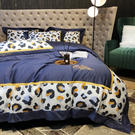 91家纺网 家纺一手货源 找家纺 黑白森林 100支全棉数码印加绣四件套纯棉床上用品