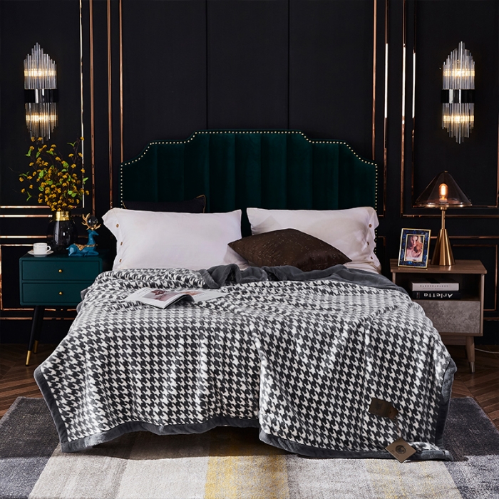 91家纺网 家纺一手货源 找家纺 凯轩毛毛毯毯子 2020新款仿皮草时尚印花毛毯毯子 千鸟格