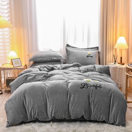 91家纺网 家纺一手货源 找家纺 （总）苏拉 2019新款宝宝绒毛巾绣四件套