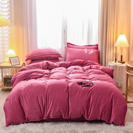 91家纺网 家纺一手货源 找家纺 （总）苏拉 2019新款宝宝绒毛巾绣四件套