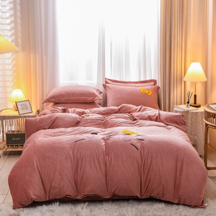 91家纺网 家纺一手货源 找家纺 （总）苏拉 2019新款宝宝绒毛巾绣四件套