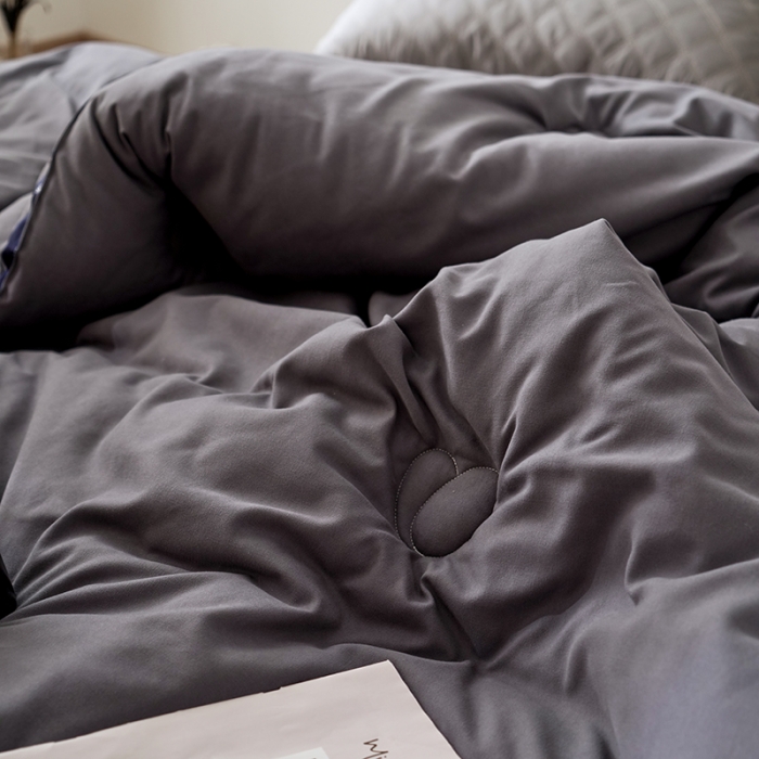 91家纺网 家纺一手货源 找家纺 巴宝路 2021新款立体抗菌大豆被 暗夜灰 冬被春秋被地暖被