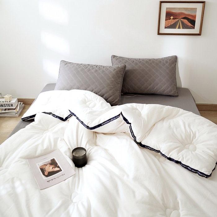 91家纺网 家纺一手货源 找家纺 巴宝路 2021新款立体抗菌大豆被 极地白 冬被春秋被地暖被