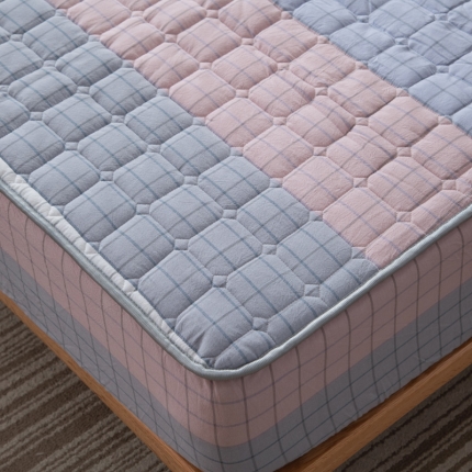 91家纺网 家纺一手货源 找家纺 （总）卡伦 2025全棉色织水洗棉夹棉床笠席梦思保护套22色