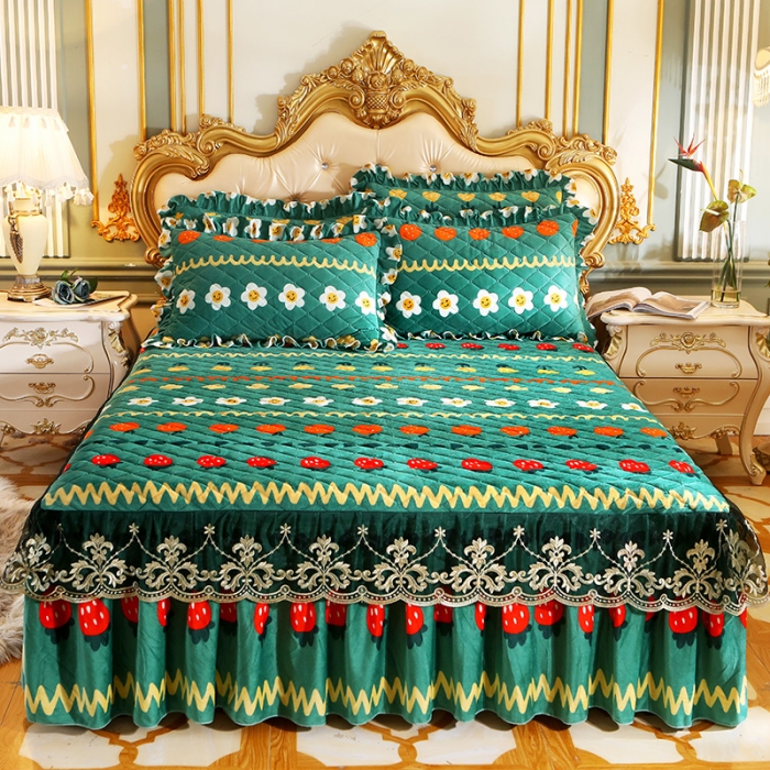 91家纺网 家纺一手货源 找家纺 宜凡家纺 2021新款夹棉水晶绒单品床裙　水果派