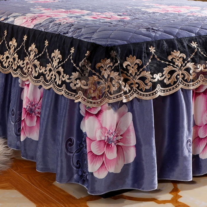 91家纺网 家纺一手货源 找家纺 宜凡家纺 2021新款夹棉水晶绒单品床裙　诗情画意