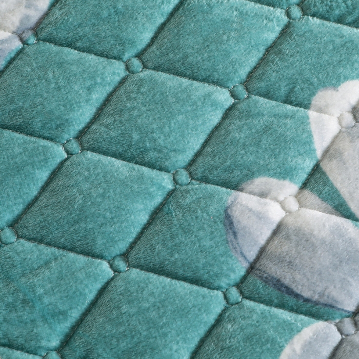 91家纺网 家纺一手货源 找家纺 宜凡家纺 2021新款夹棉水晶绒单品床裙　情书