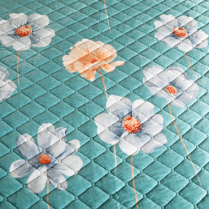 91家纺网 家纺一手货源 找家纺 宜凡家纺 2021新款夹棉水晶绒单品床裙　情书