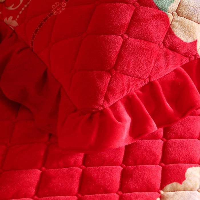 91家纺网 家纺一手货源 找家纺 宜凡家纺 2021新款夹棉水晶绒枕套一对 甜蜜时光