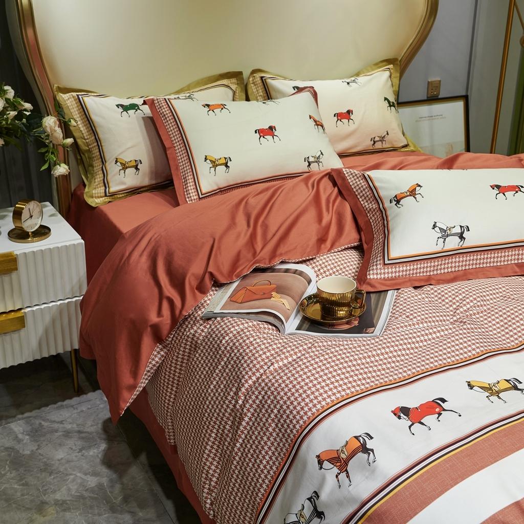 91家纺网 家纺一手货源 找家纺 优然居 2020新款小边款数码印花四件套 艾尔玛秋叶红