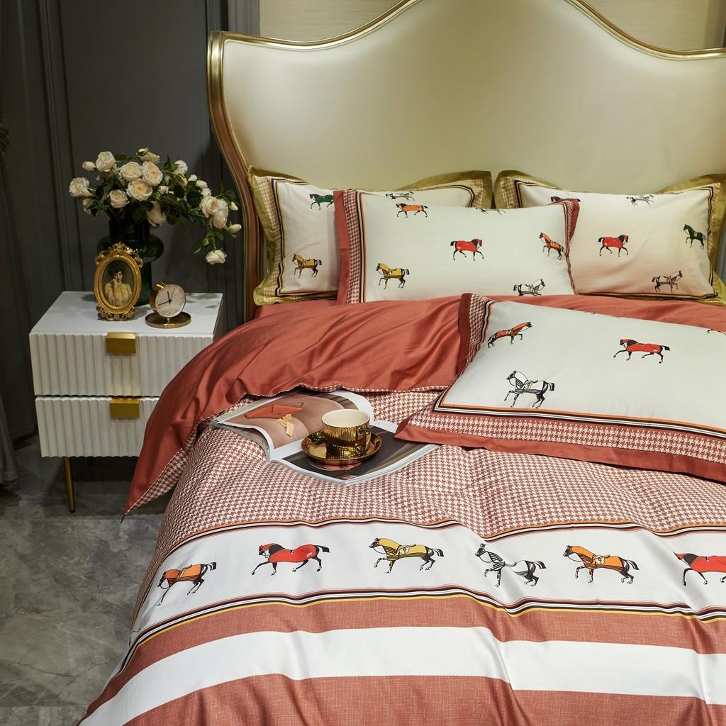 91家纺网 家纺一手货源 找家纺 优然居 2020新款小边款数码印花四件套 艾尔玛秋叶红