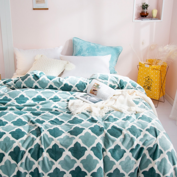 91家纺网 家纺一手货源 找家纺 总来菲毛毯25新款270克毛毯印花加厚珊瑚绒毯子柔软法兰绒休闲毯汇总