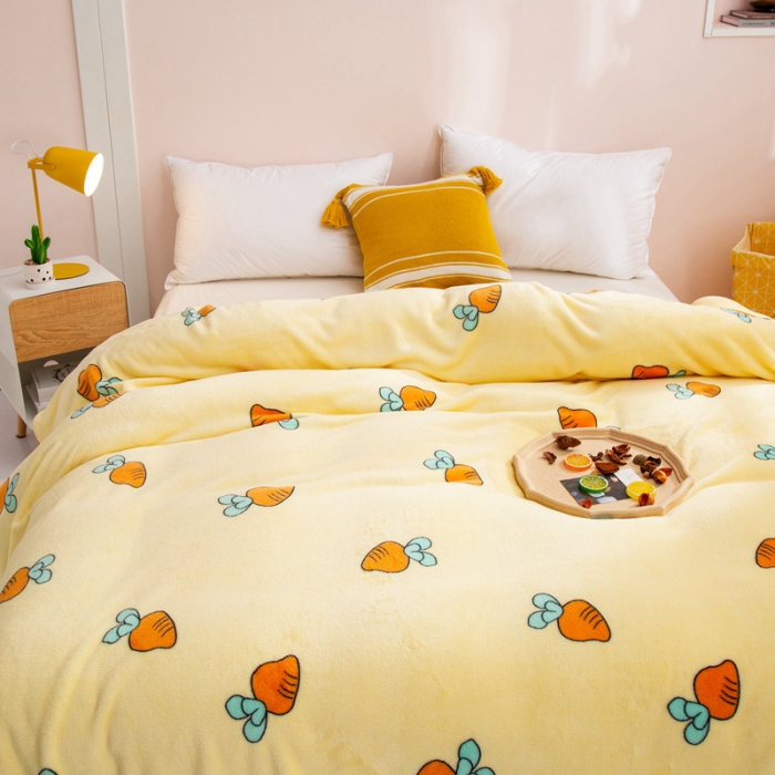 91家纺网 家纺一手货源 找家纺 来菲毛毯25新款270克毛毯印花加厚珊瑚绒毯子柔软法兰绒休闲毯萝卜