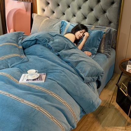 91家纺网 家纺一手货源 找家纺 七七2025新款保暖加厚提花牛奶绒四件套法莱绒水晶绒 寐语-蓝灰