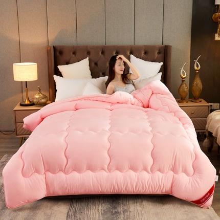 91家纺网 家纺一手货源 找家纺 天瑜家纺 2023新款磨毛压花冬被 粉玉色