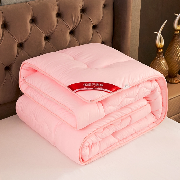 91家纺网 家纺一手货源 找家纺 天瑜家纺 2023新款磨毛压花冬被 粉玉色