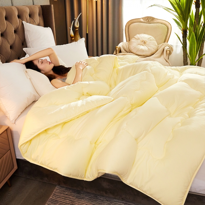 91家纺网 家纺一手货源 找家纺 天瑜家纺 2023新款磨毛压花冬被 黄色