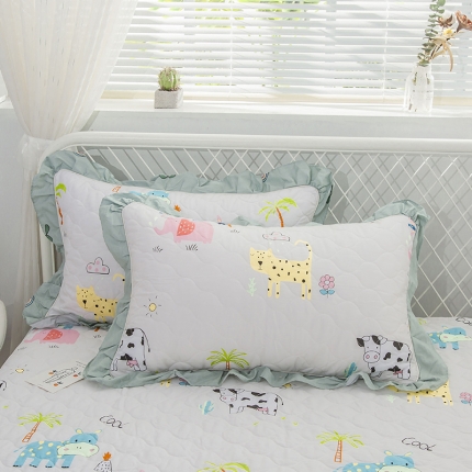 91家纺网 家纺一手货源 找家纺 爱妮玖玖 2025新款 夏风系列 全棉印花夹棉花边枕套