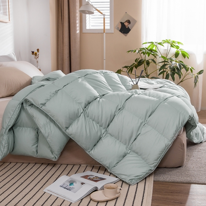 91家纺网 家纺一手货源 找家纺 俏企鹅 2025新款立体叠花面包羽绒被 抹茶绿