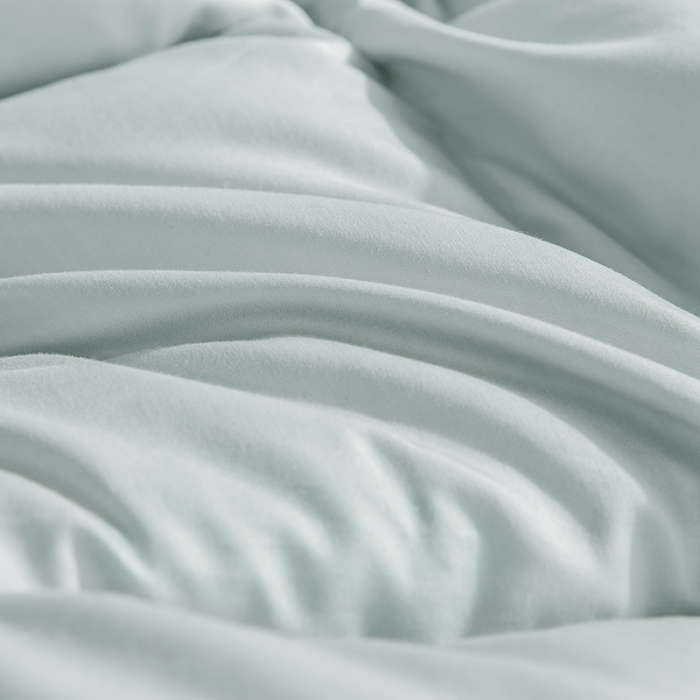 91家纺网 家纺一手货源 找家纺 俏企鹅 2025新款立体叠花面包羽绒被 抹茶绿