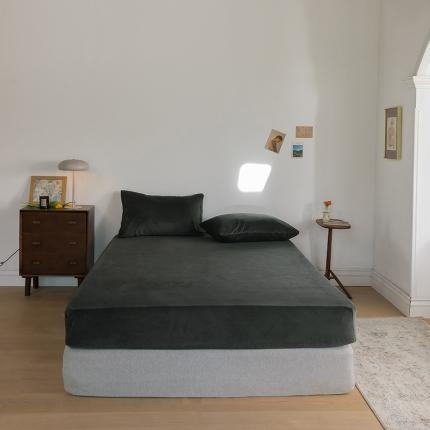 91家纺网 家纺一手货源 找家纺 （总）例外 15色良品天鹅绒单床笠棚拍图