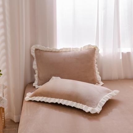 91家纺网 家纺一手货源 找家纺 KA家纺 2022冬季双层花边牛奶绒单枕套 卡其