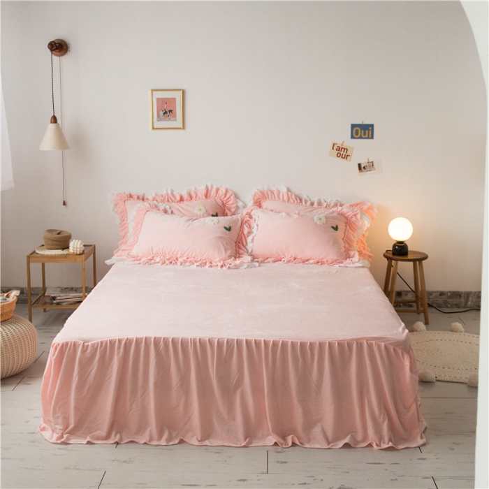 91家纺网 家纺一手货源 找家纺 淑女公社 2020新款秋冬毛巾绣13色四件套 小雏菊粉玉