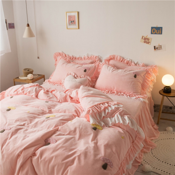 91家纺网 家纺一手货源 找家纺 淑女公社 2020新款秋冬毛巾绣13色四件套 小蘑菇粉玉