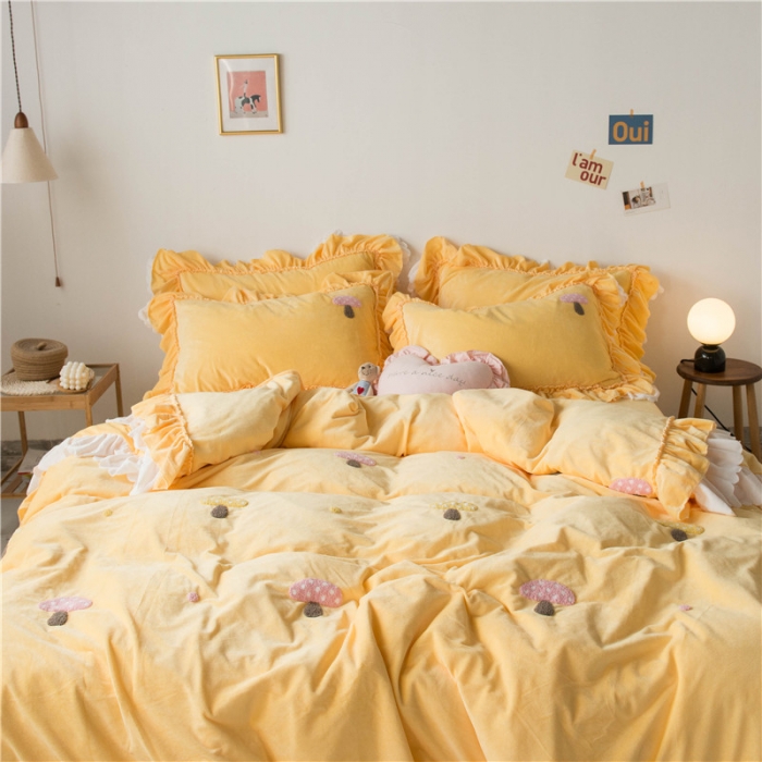 91家纺网 家纺一手货源 找家纺 淑女公社 2020新款秋冬毛巾绣13色四件套 小蘑菇嫩黄