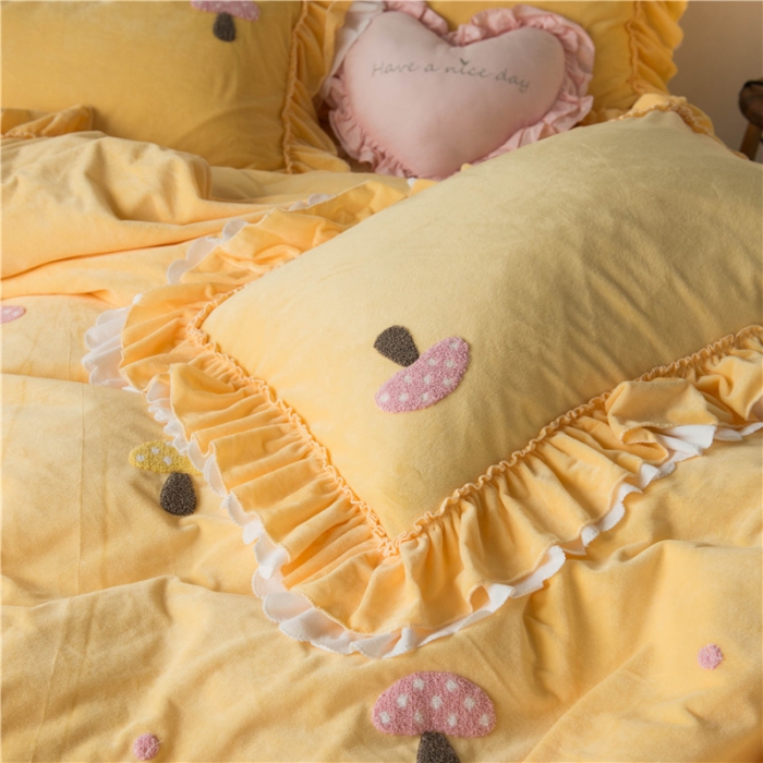 91家纺网 家纺一手货源 找家纺 淑女公社 2020新款秋冬毛巾绣13色四件套 小蘑菇嫩黄