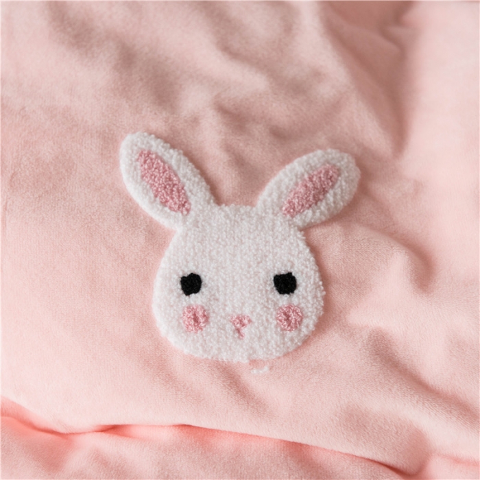 91家纺网 家纺一手货源 找家纺 淑女公社 2020新款秋冬毛巾绣13色四件套 小兔子粉玉