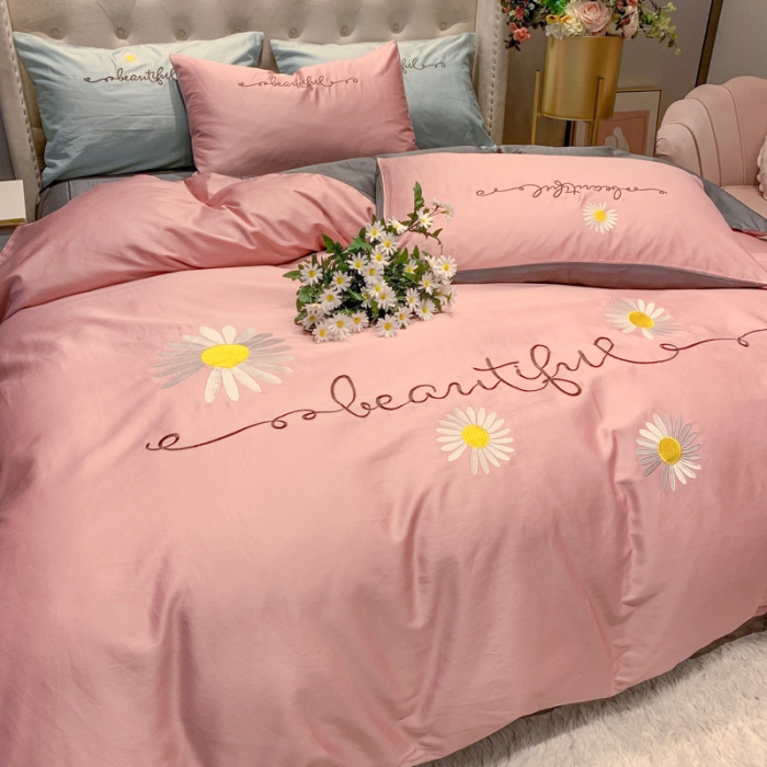 91家纺网 家纺一手货源 找家纺 眠帛家居 2020新款贡缎全棉绣花系列 雏菊豆沙