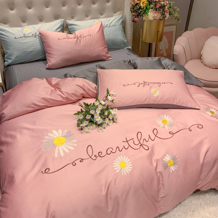 91家纺网 家纺一手货源 找家纺 眠帛家居 2020新款贡缎全棉绣花系列 雏菊豆沙